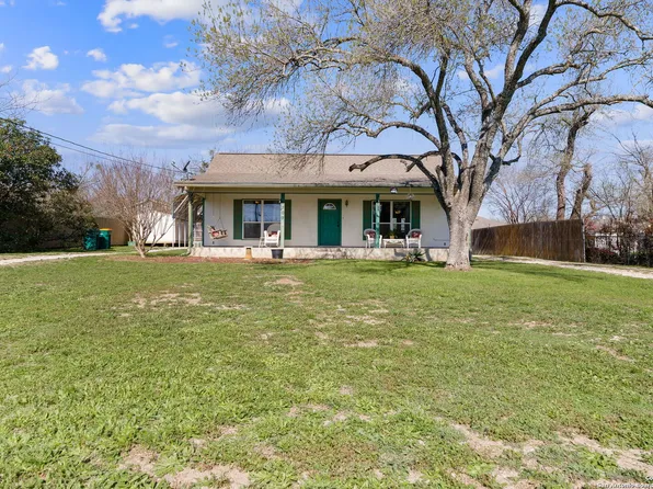 1209 FLORENCE ST, Castroville, TX 78009