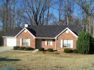 125 Elmwood Dr, Hampton, GA 30228