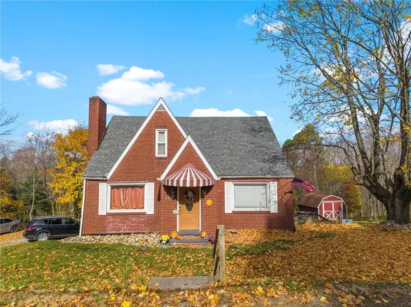 115 Saint Wendelin Rd, Butler, PA 16002