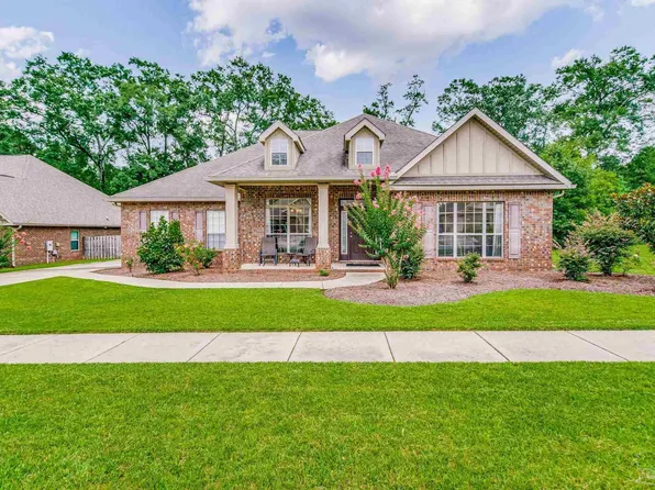 2130 Staff Dr, Cantonment, FL 32533