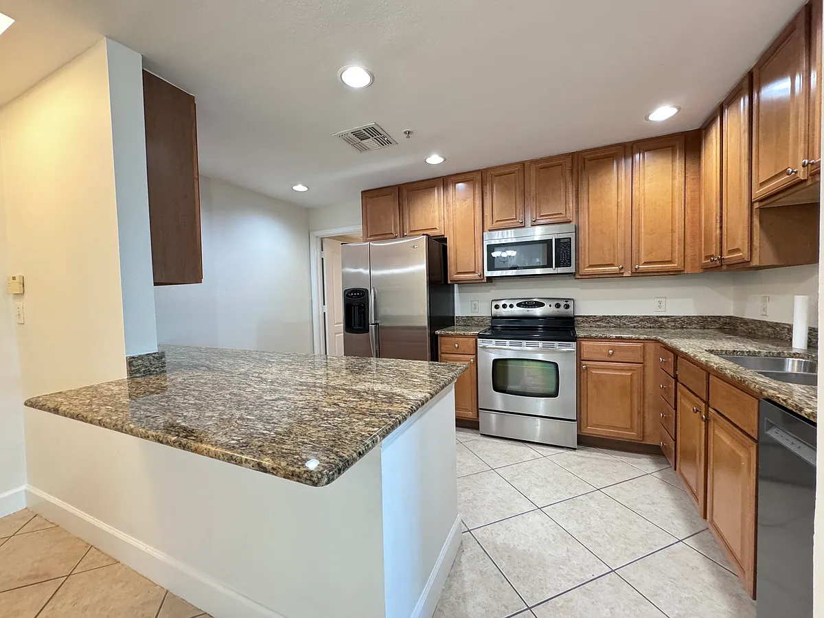 Building Photo - 808 3rd Ave W #301