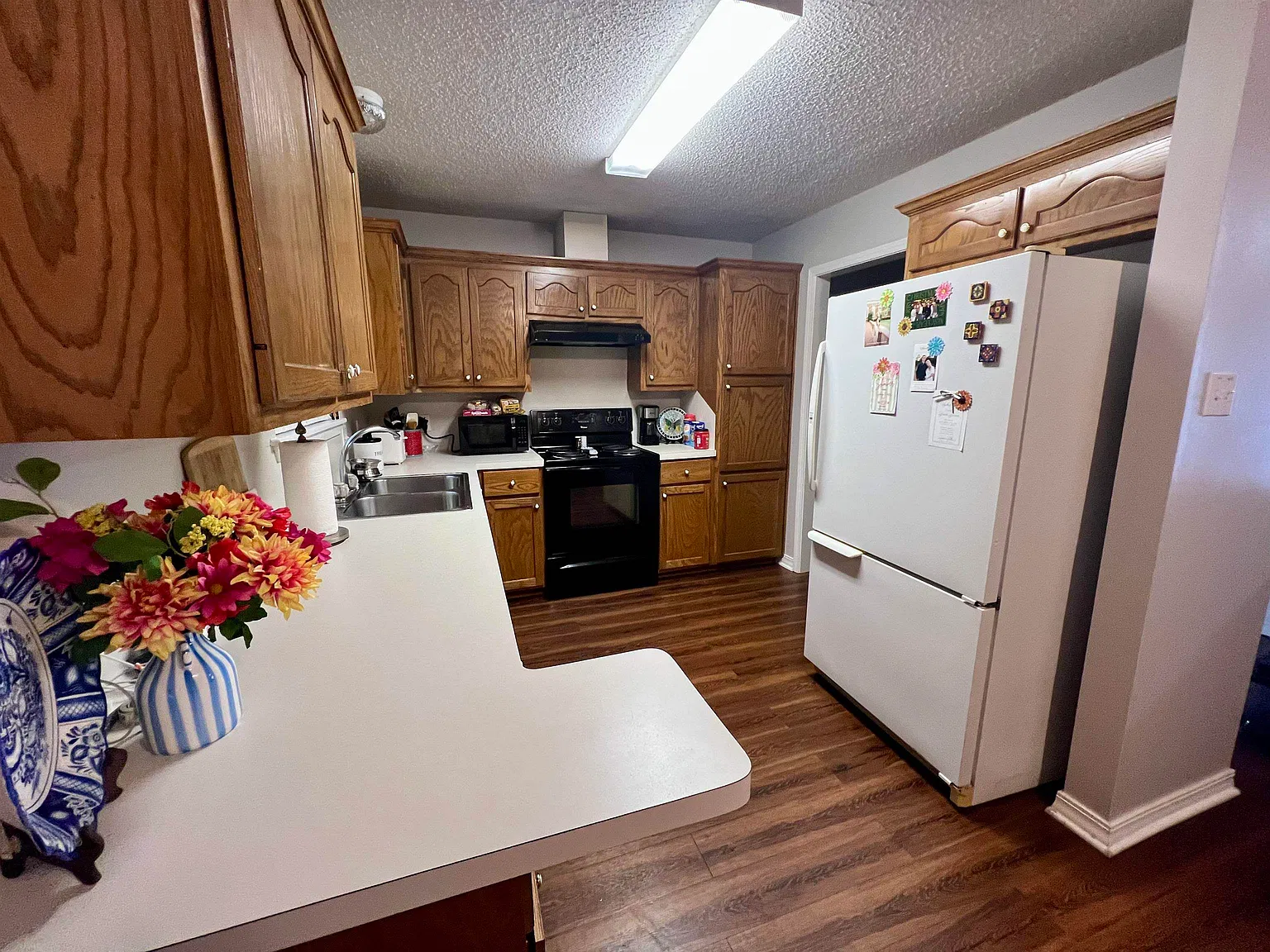2 bed, 2.0 bath, 1200 sqft, $1,300 — Photo 4