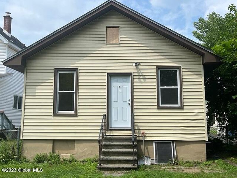 4th image of 22 Glendale Avenue