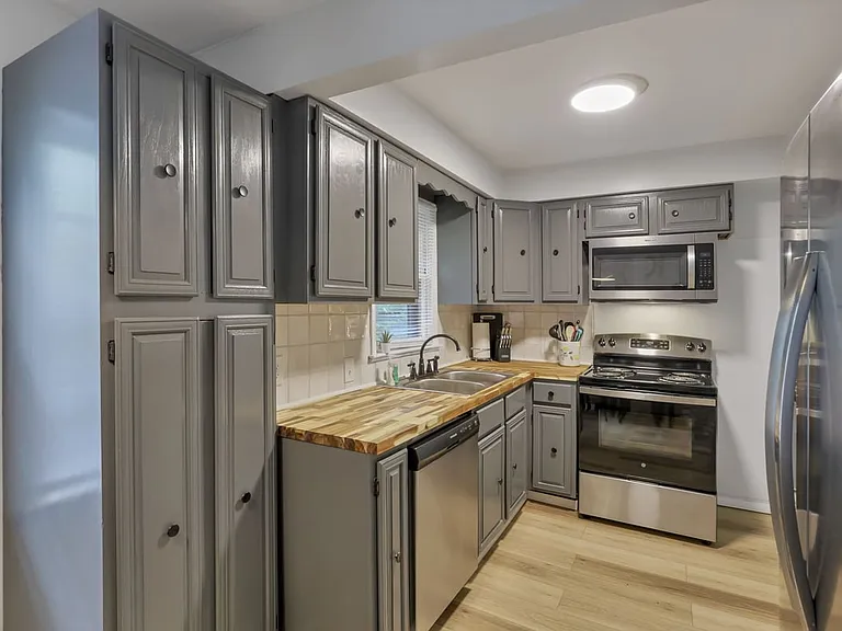1275 E Weber Rd — Photo 4