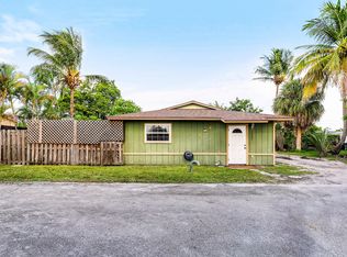 2907 Apalachee Rd, Palm Springs, FL 33406