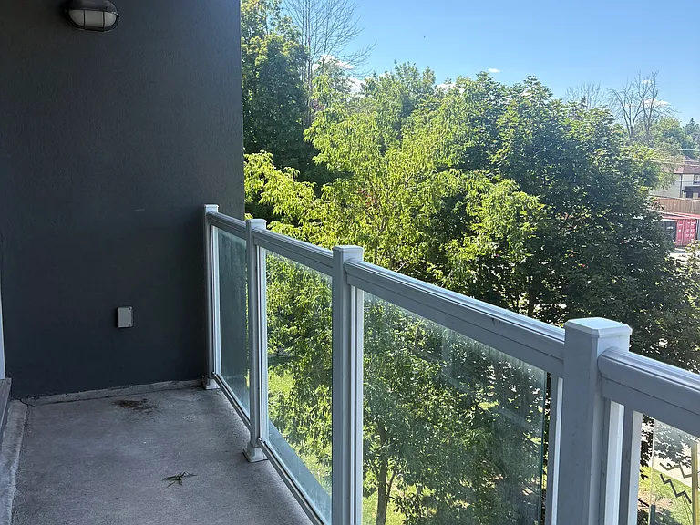 95 Barrie Rd — Photo 11
