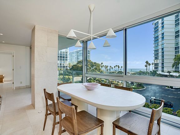 5th image of 1770 Avenida Del Mundo Unit 202