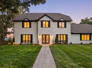 10719 Farragut Hills Blvd, Knoxville, TN 37934