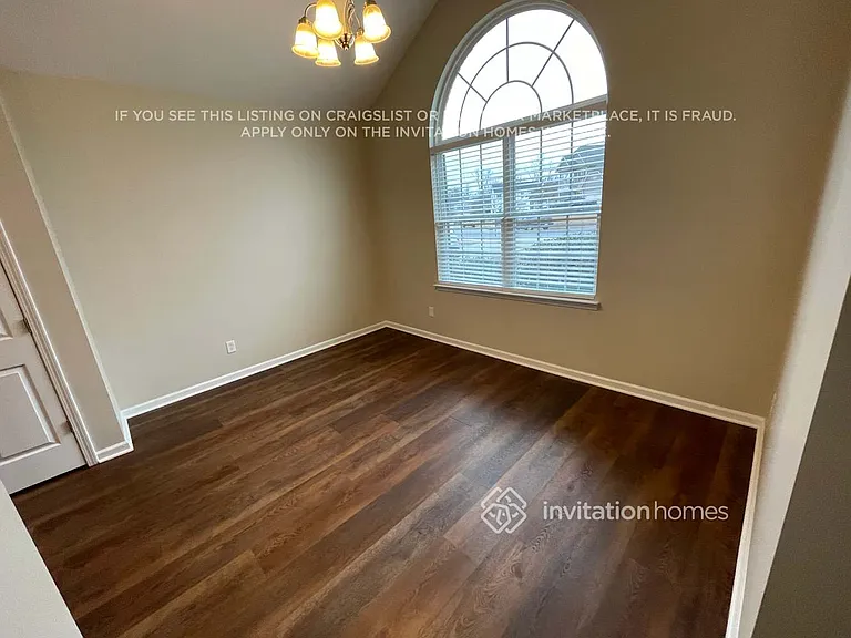 2826 Parsifal Ln — Photo 5