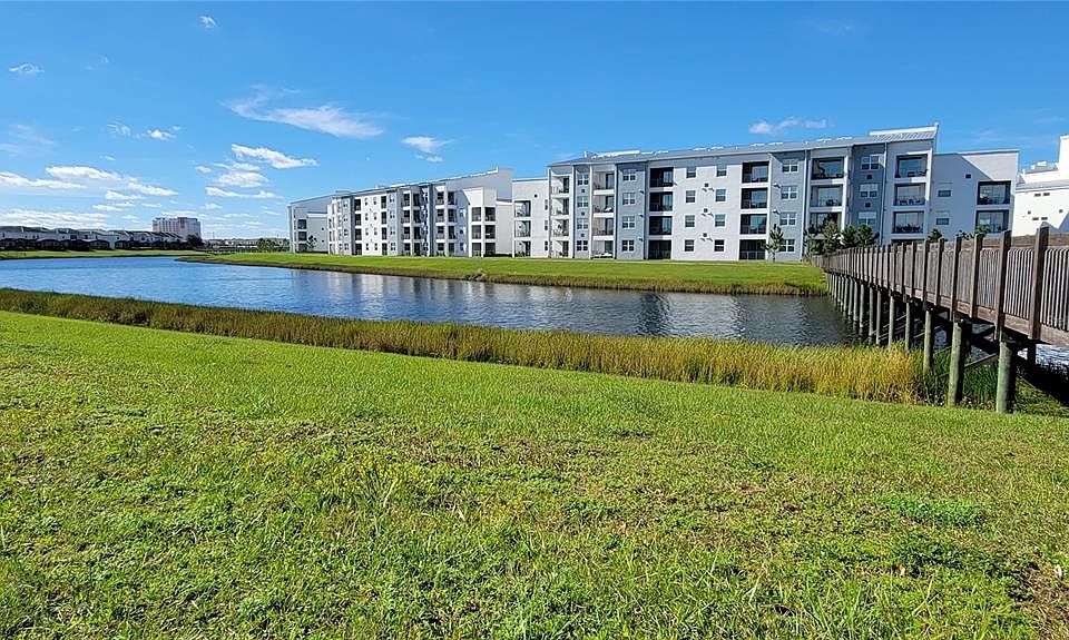 1st image of 3111 Paradox Cir #406