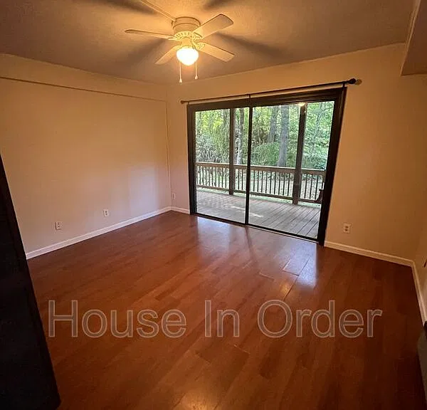 1160 W Blue Ridge Rd — Photo 4