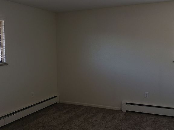 2nd image of 924 James Ct APT 4