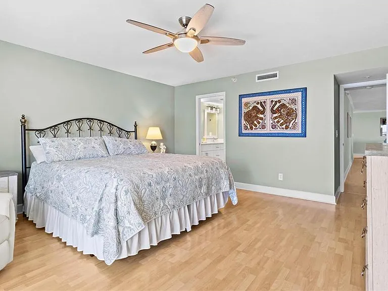 1660 Gulf Blvd #607 — Photo 17