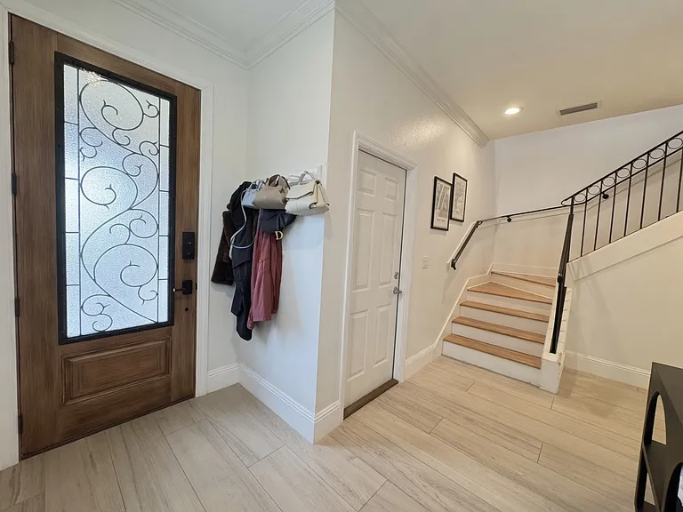 306 S Arrawana Ave #2 — Photo 5