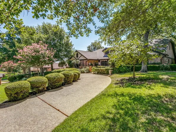 409 Falcon Ct, Colleyville, TX 76034