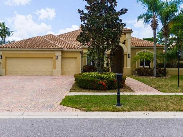 7039 Mandarin Dr, Boca Raton, FL 33433