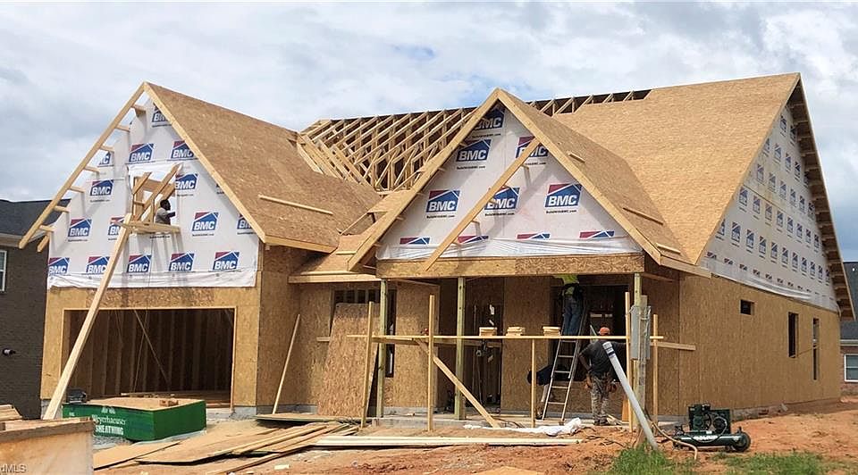 2nd image of 4570 Olivine Ln