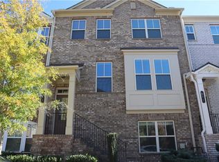 561 Sunset Park Dr, Suwanee, GA 30024