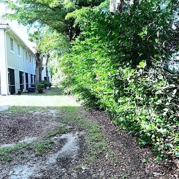 8239 Pacific Beach Dr — Photo 32