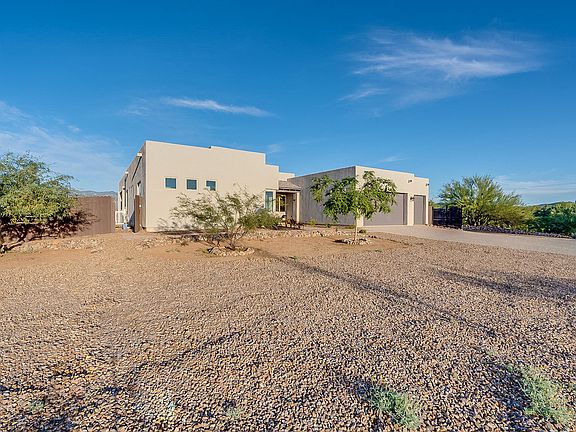 3rd image of 7901 S Camino Loma Alta