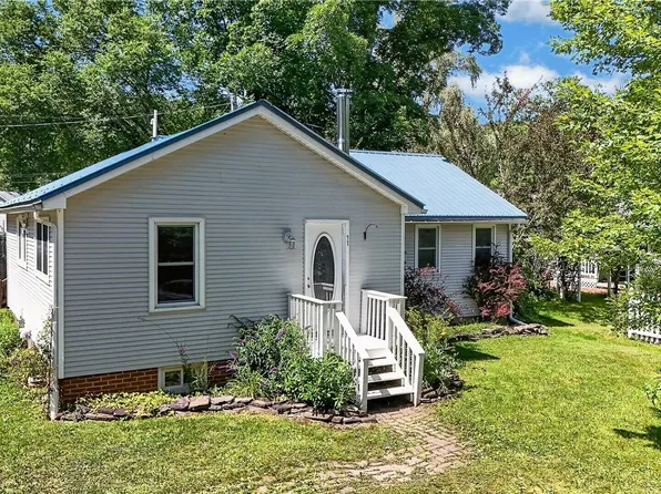 9793 Smith Dr, Houghton, NY 14744