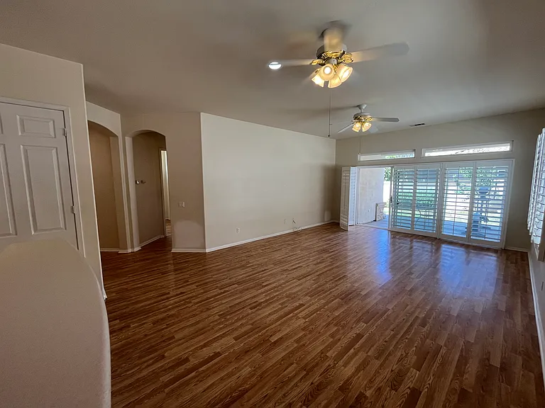 525 Brooklawn Dr — Photo 44