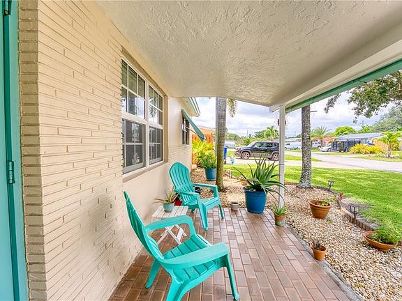 3rd image of 3031 N 73rd Avenue