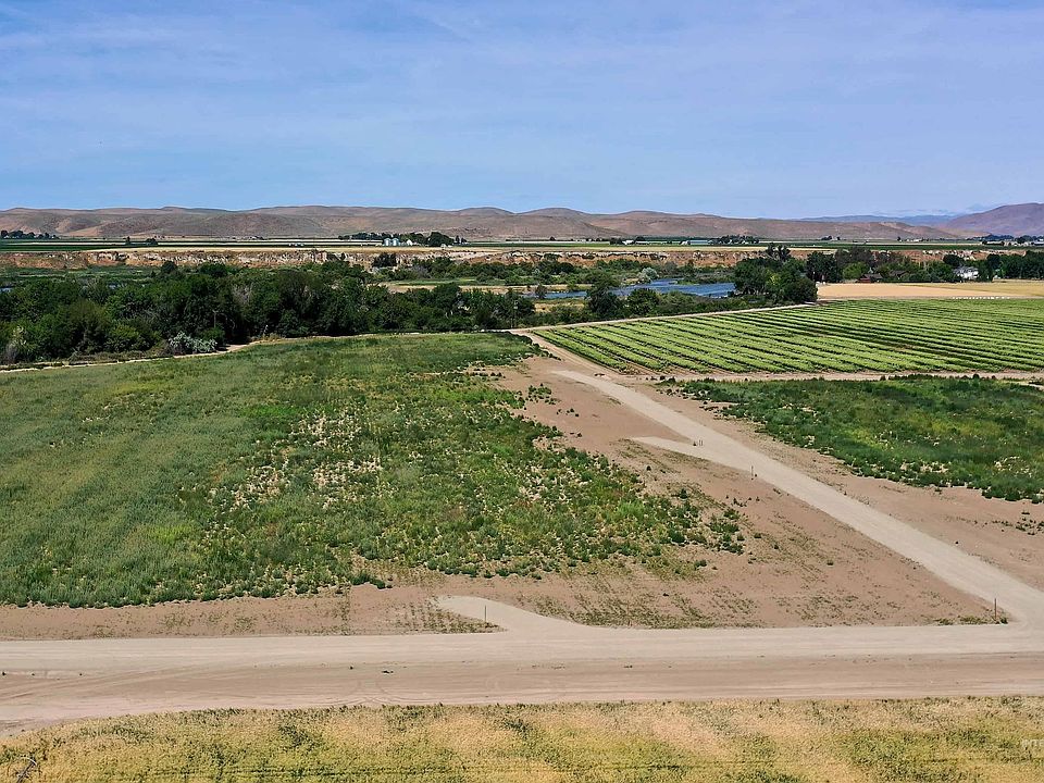 2nd image of Hansen Rd Parcel B