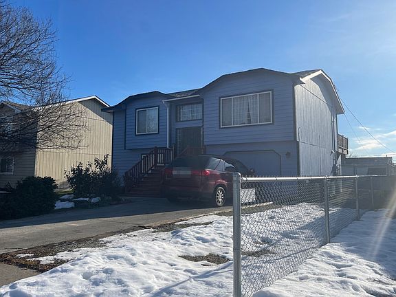 2nd image of 2208 E Lacrosse Ave
