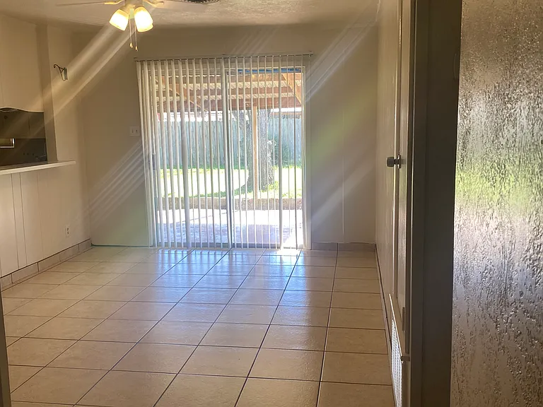1310 Meadowlane Dr — Photo 3