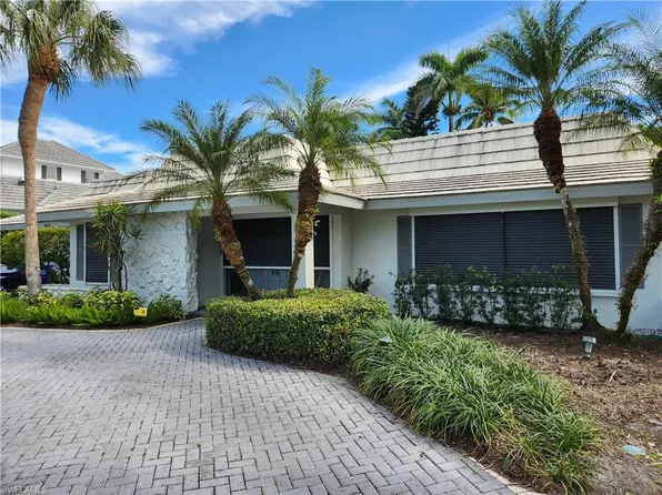 462 Putter Point DR, NAPLES, FL 34103