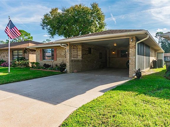 2nd image of 568 Lake Mystic Ln
