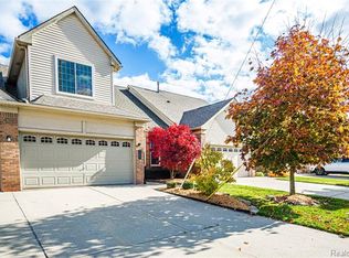 129 Farmington Rd, Westland, MI 48186