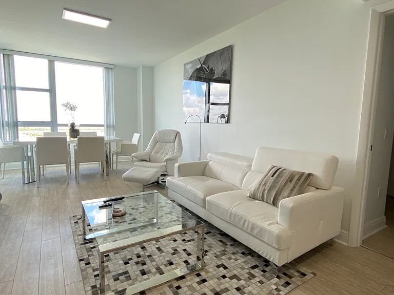 2681 N Flamingo Rd #2106S — Photo 9