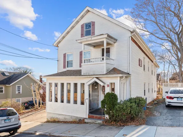 10 Mountain Avenue, New London, CT 06320