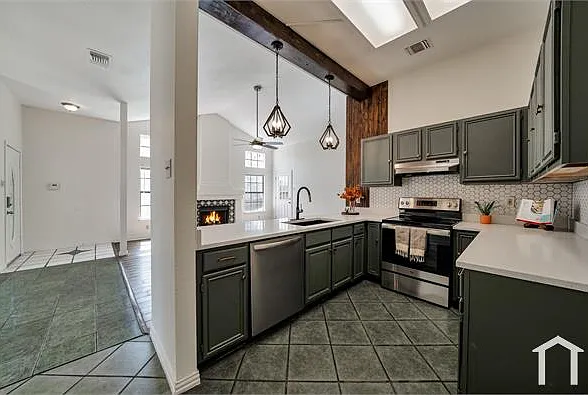 6818 Flaming Ridge Dr — Photo 1