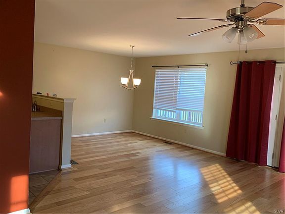 5th image of 3641 Clauss Dr