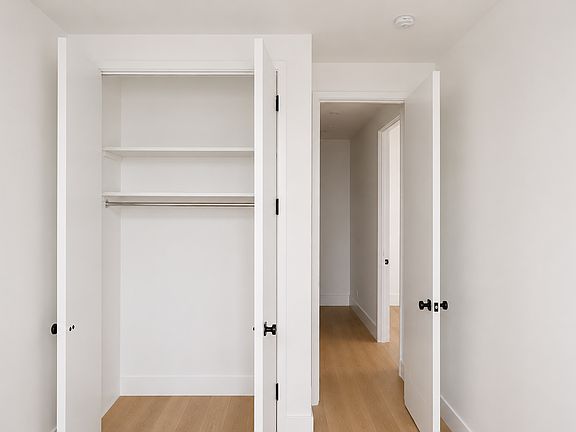 4th image of 1520 Saint Johns Pl #2