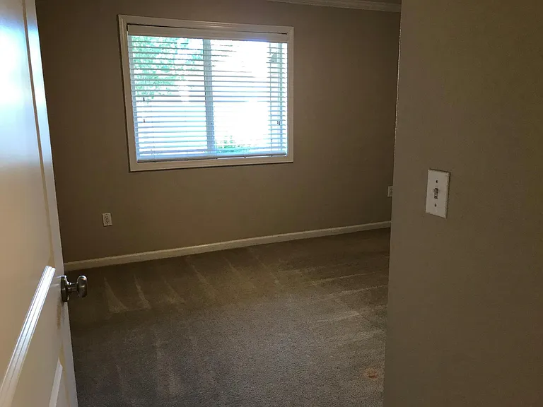 15054 NW Central Dr #806 — Photo 16