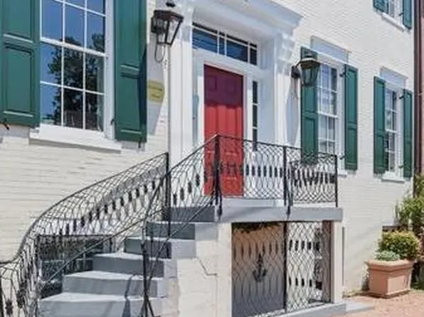 603 Queen St APT 6, Alexandria, VA 22314