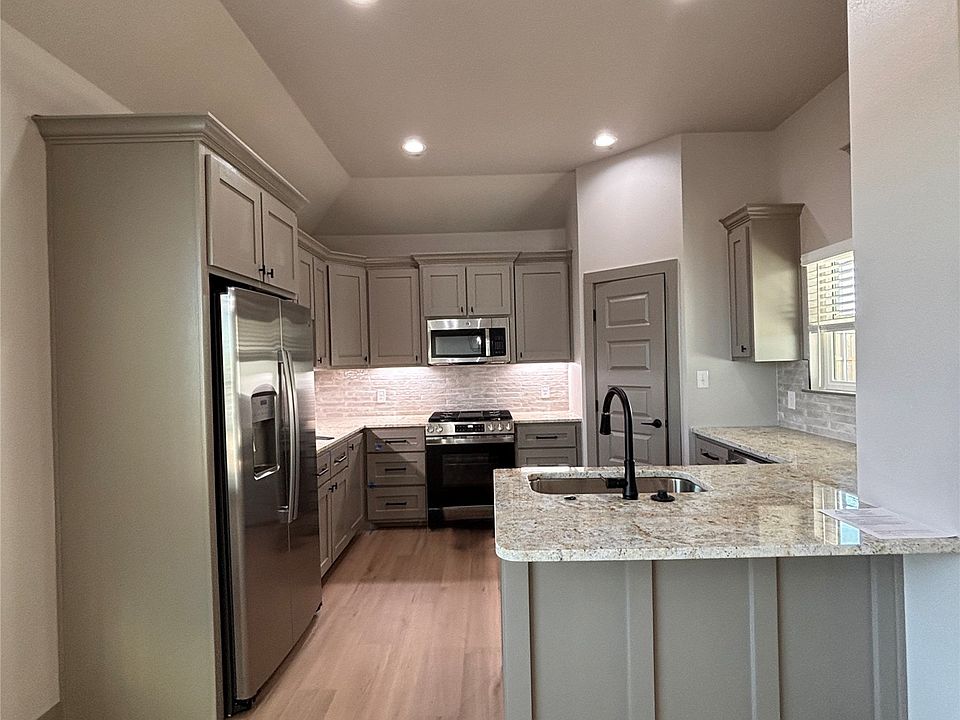 1st image of 6713 Prickly Pear Way