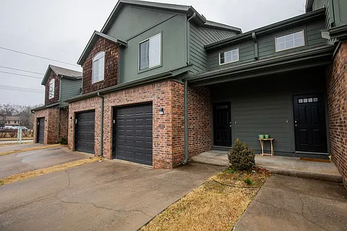 786 W Breeze Cv Photo 1