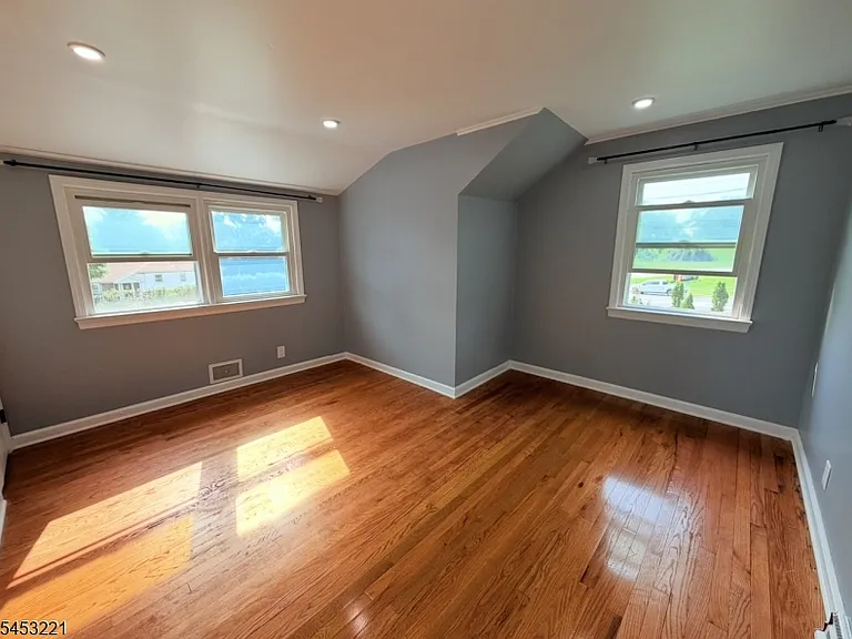 57 Normandy Heights Rd — Photo 15