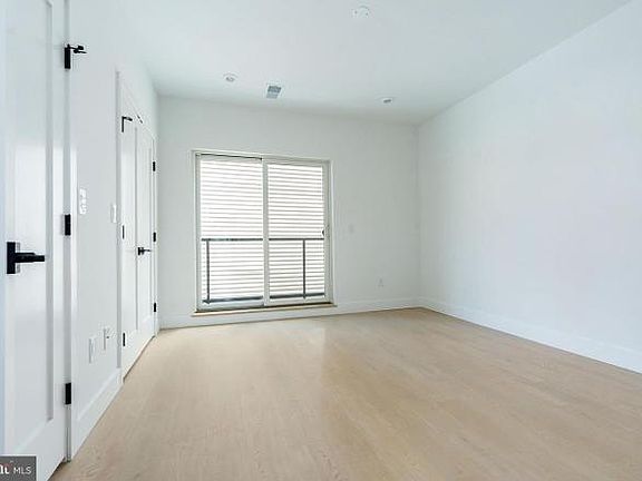 4th image of 1651 N 6th St #B