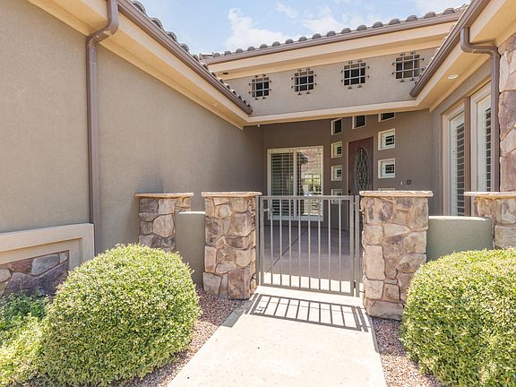4th image of 340 N Snow Canyon Dr #6