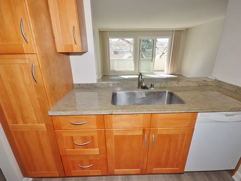 1222 Oak Grove Associates LLC — Photo 7