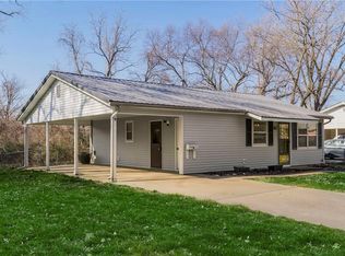 913 Gatewood St, Leavenworth, KS 66048
