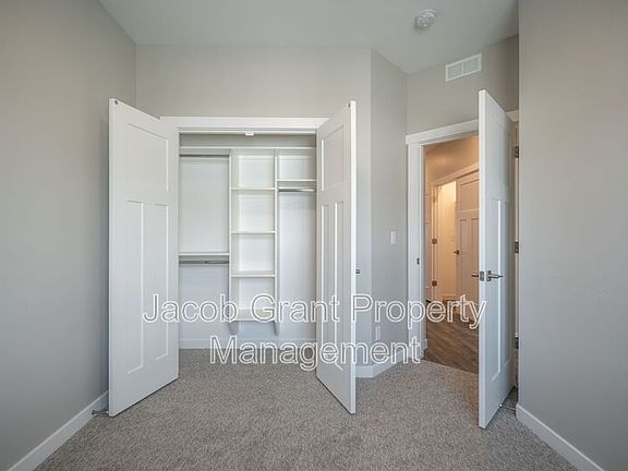 5th image of 1927 Jennie Lee Dr #103