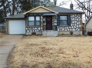 1976 Driftway Dr, Saint Louis, MO 63114