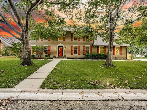7517 E Oxford Ct, Wichita, KS 67226